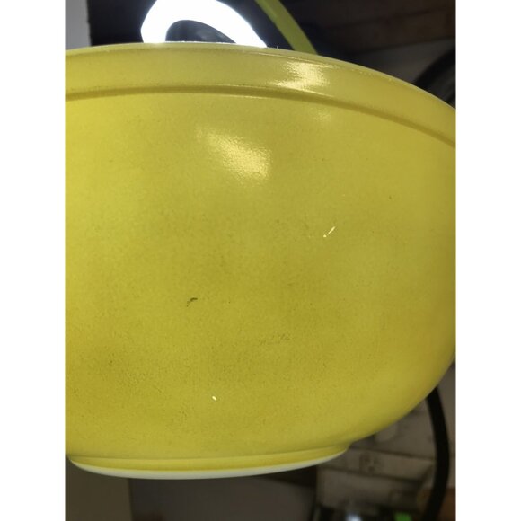 Pyrex 4Qt  Yellow Nesting Mixing Bowl #404 Vintage Clean - Picture 9 of 9